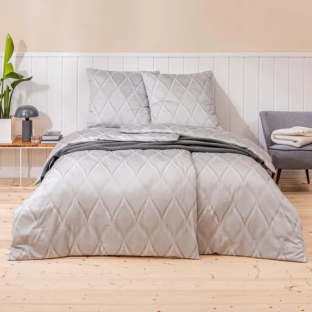 estella-mako-satin-bettw-sche-lyanna-silber-135x200-80x80-spiralen-wellen image 1
