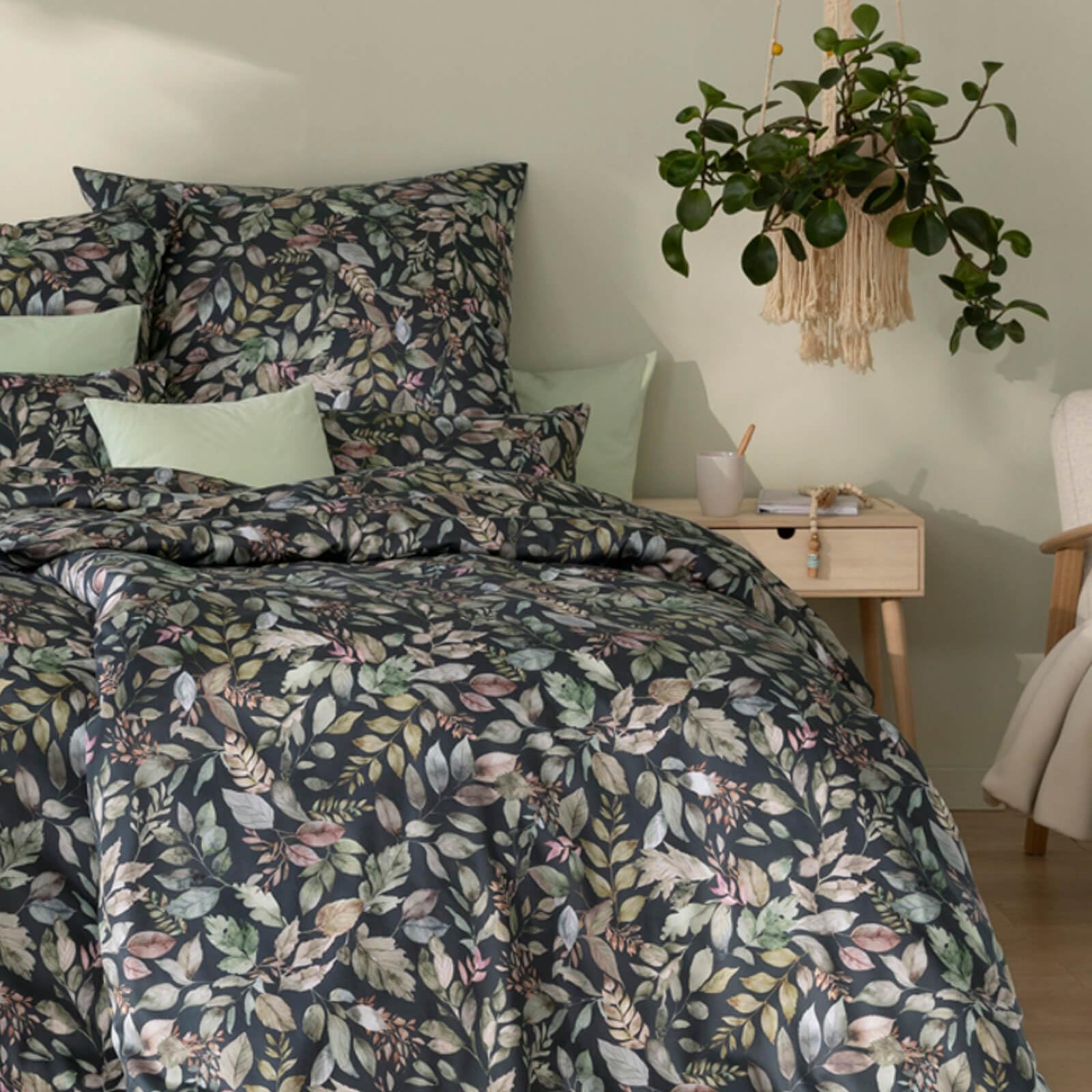estella-mako-satin-bettw-sche-nadja-3-teilig-155x220-cm-anthrazit-bl-tter-gr-n image 5