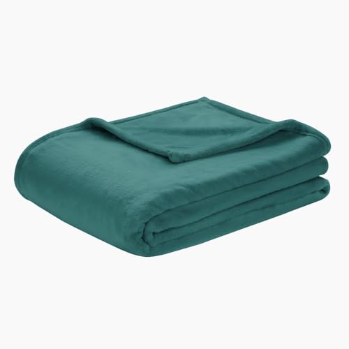 estella-polarflausch-kuscheldecke-cyan-150x200 image 7