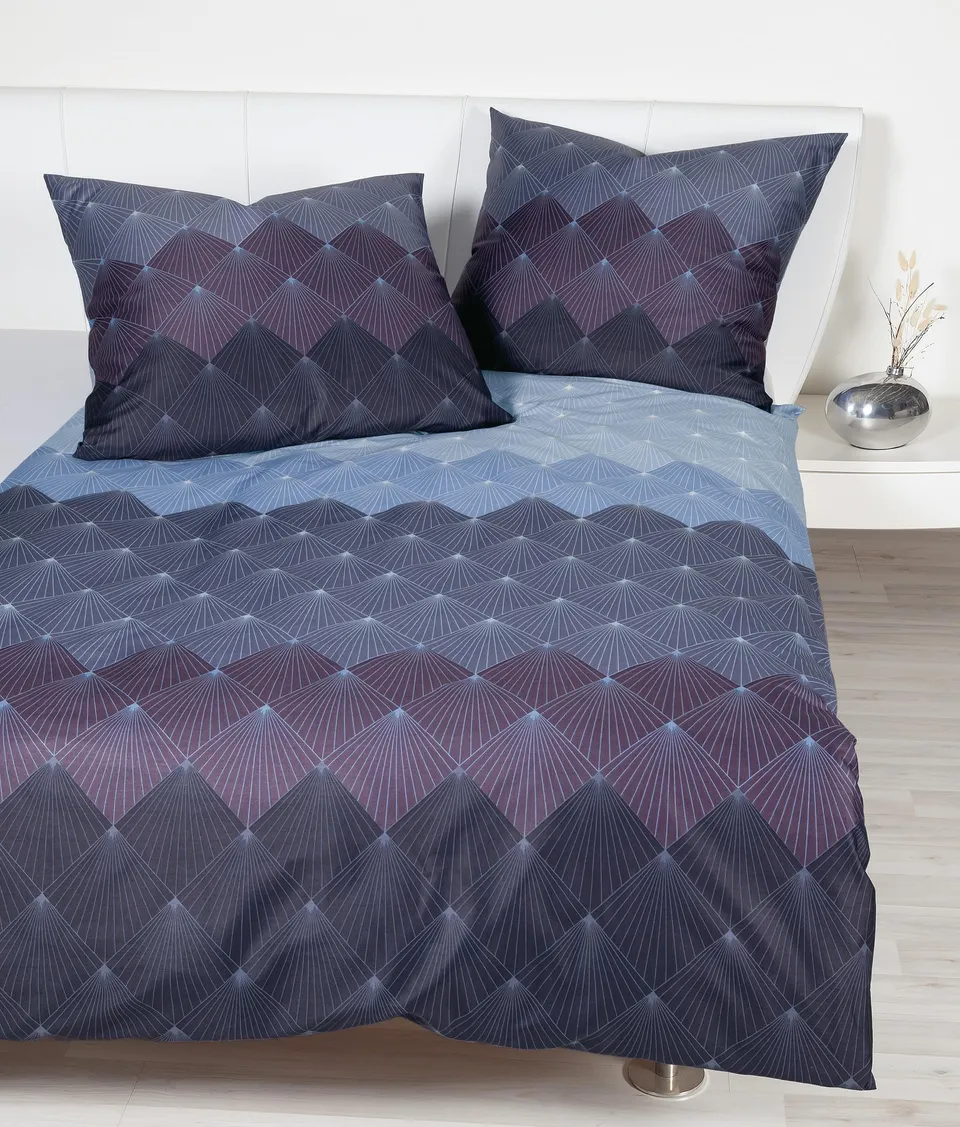 janine-moments-bettw-sche-155x220-80x80-cm-mako-satin-100-baumwolle-lilasalbei image 1