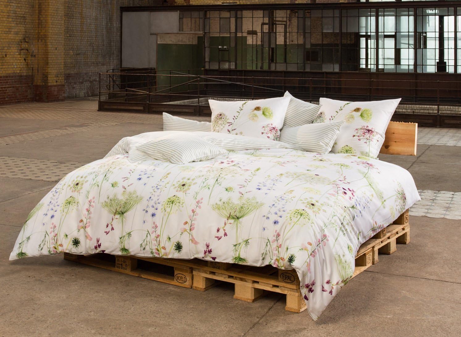 estella-impulse-mako-satin-bettw-sche-meadow-gr-n-200x200-2x-80x80-cm image 2