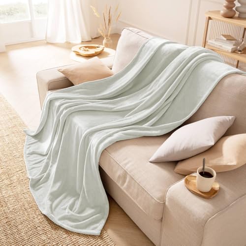 estella-kuscheldecke-polarflausch-wei-150x200-cm-microfaser-flanell-400-g-m image 8