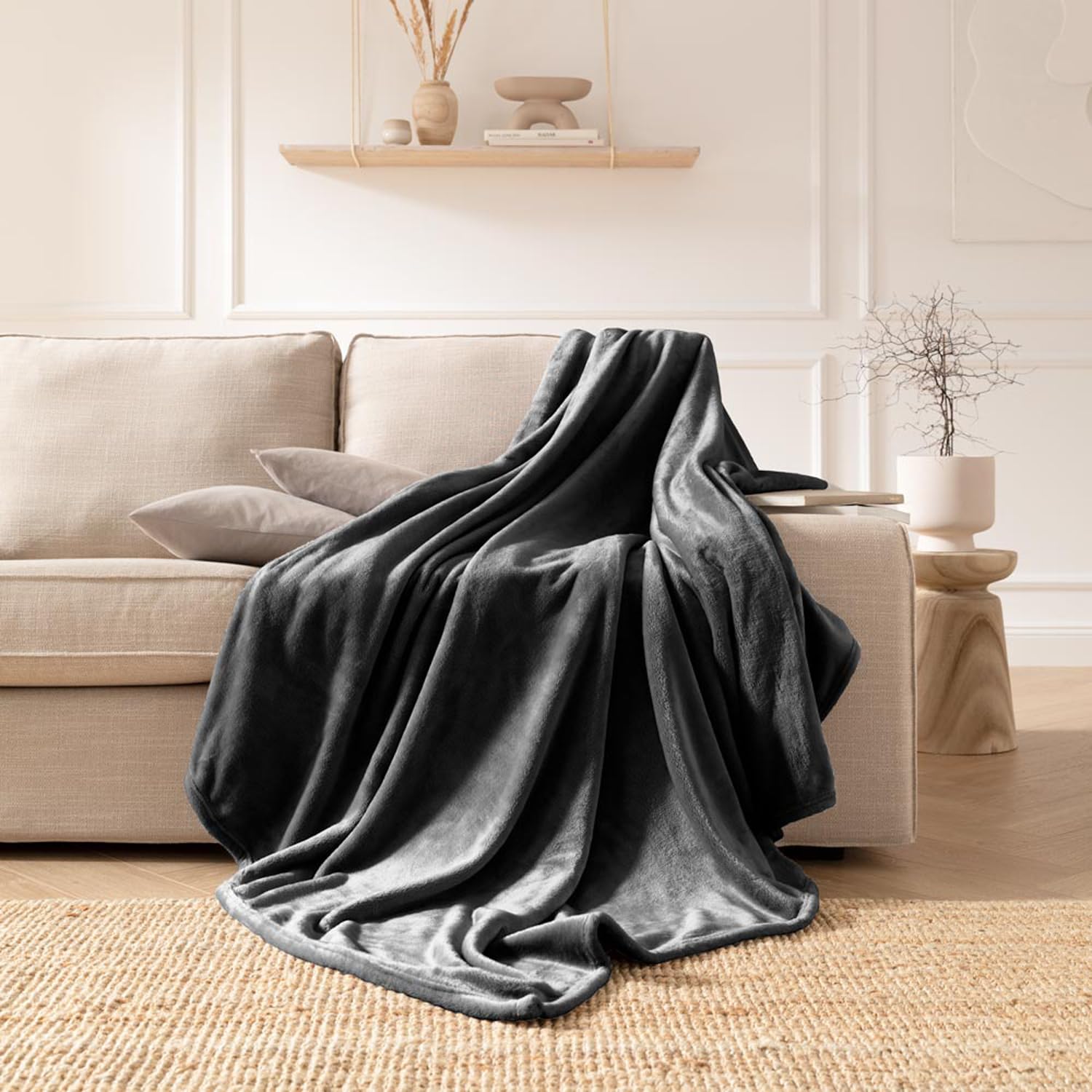 estella-kuscheldecke-polarflausch-150x200-cm-in-anthrazit image 5