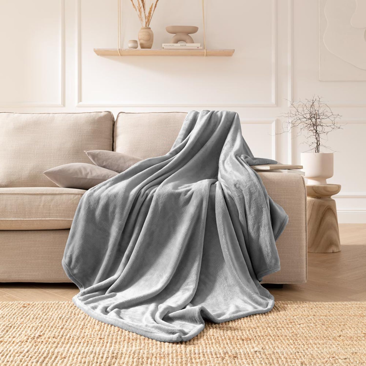 estella-kuscheldecke-polarflausch-150x200-cm-silber image 5