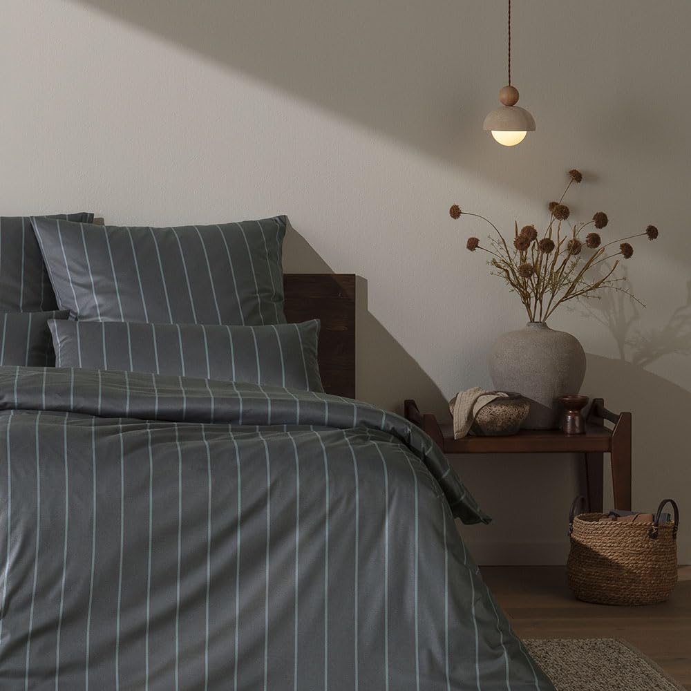 estella-milo-bettw-sche-135x200-cm-80x80-cm-in-nachtblau-aus-mako-interlock-jers image 5