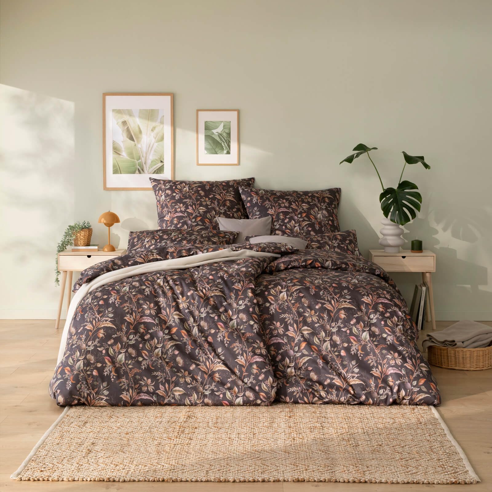 estella-jolanda-mako-satin-bettw-sche-155x220-cm-braun-wiesenblumen-7953-310 image 4