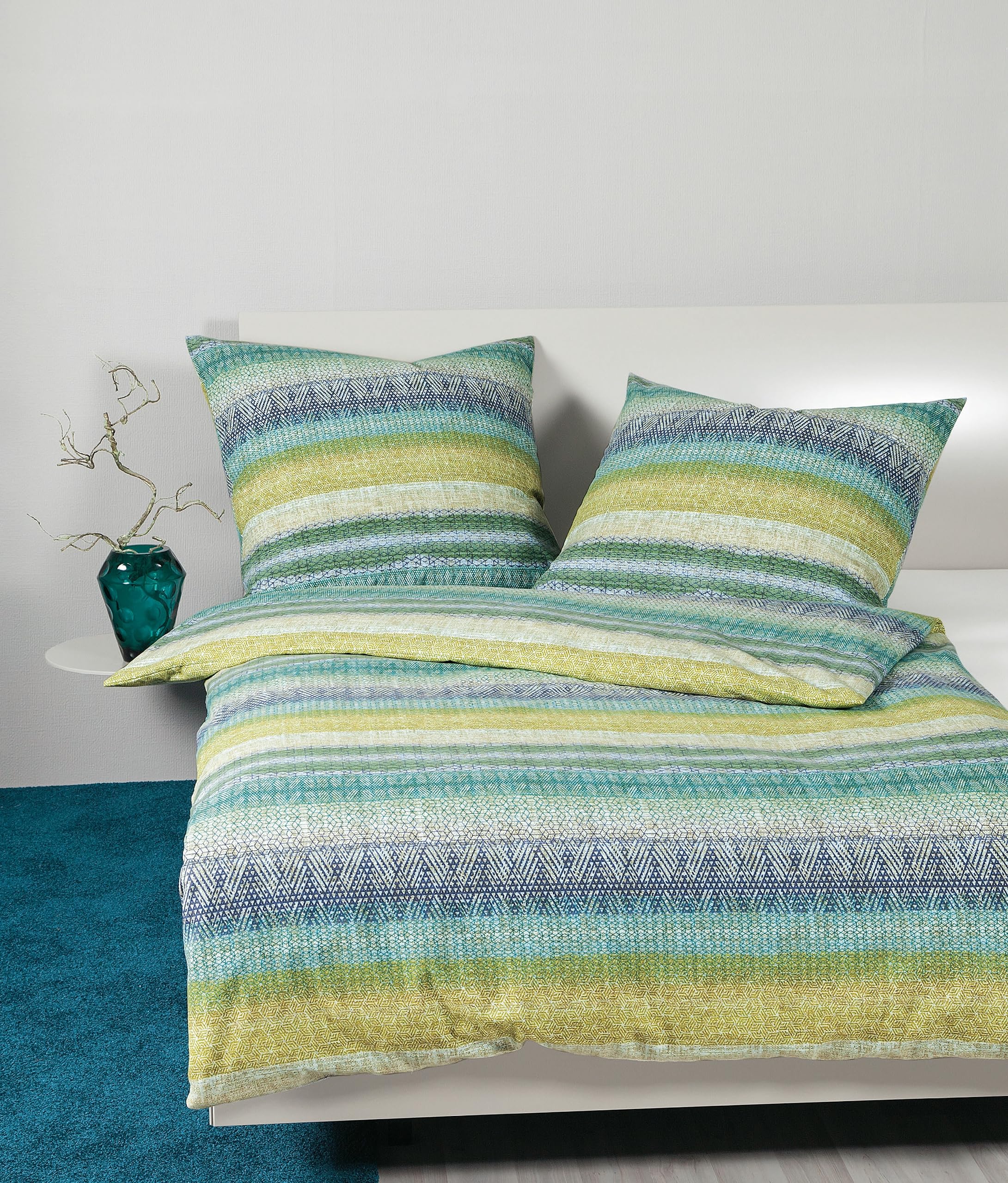 janine-davos-feinbiber-bettw-sche-155x220-cm-80x80-cm-in-gr-nblau image 1