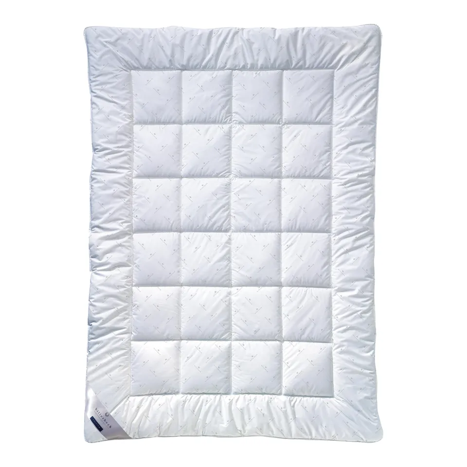 billerbeck-e21-king-bettdecke-155x220-cm-sommerleicht-aloe-vera image 1
