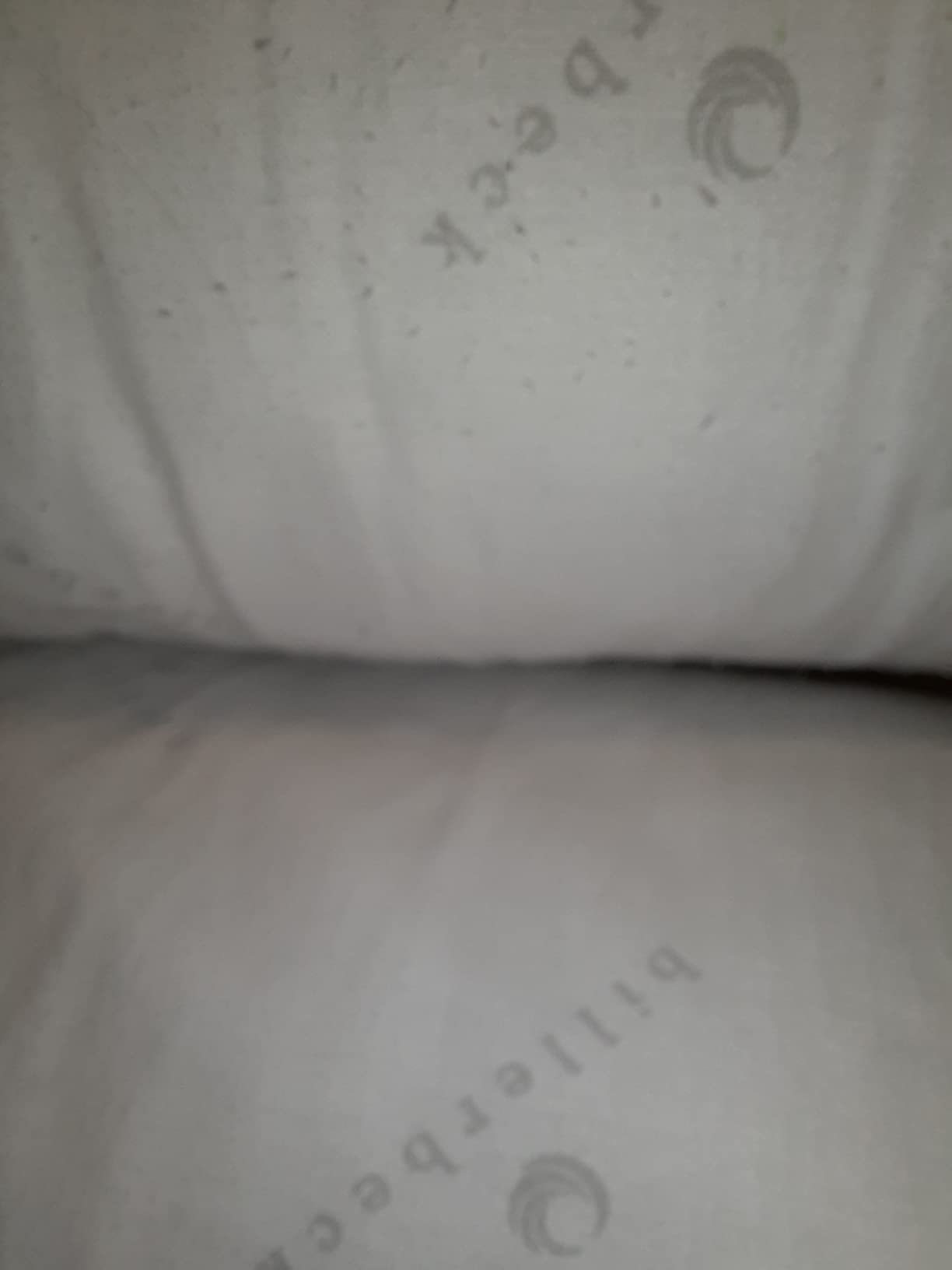 Angenehme Nackenrolle fürs Sofa